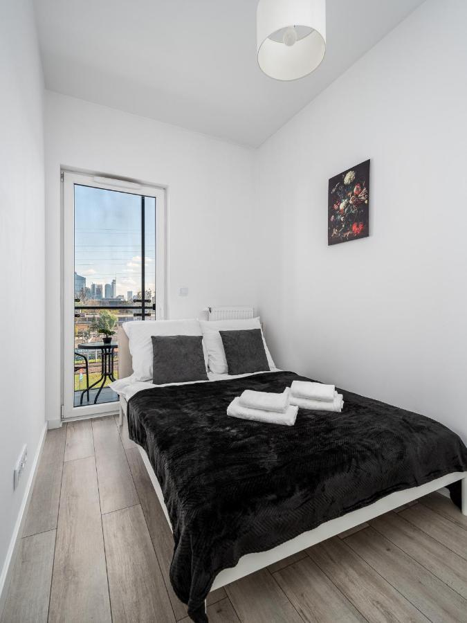 דירות ורשה Apartament Ks Wola Prymasa 407 מראה חיצוני תמונה